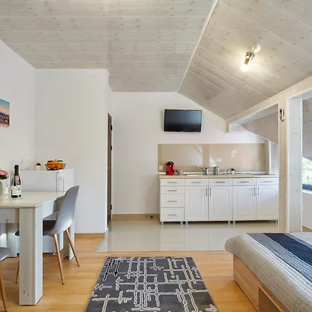 Apartment One Bedroom By Squashtech - 2 *